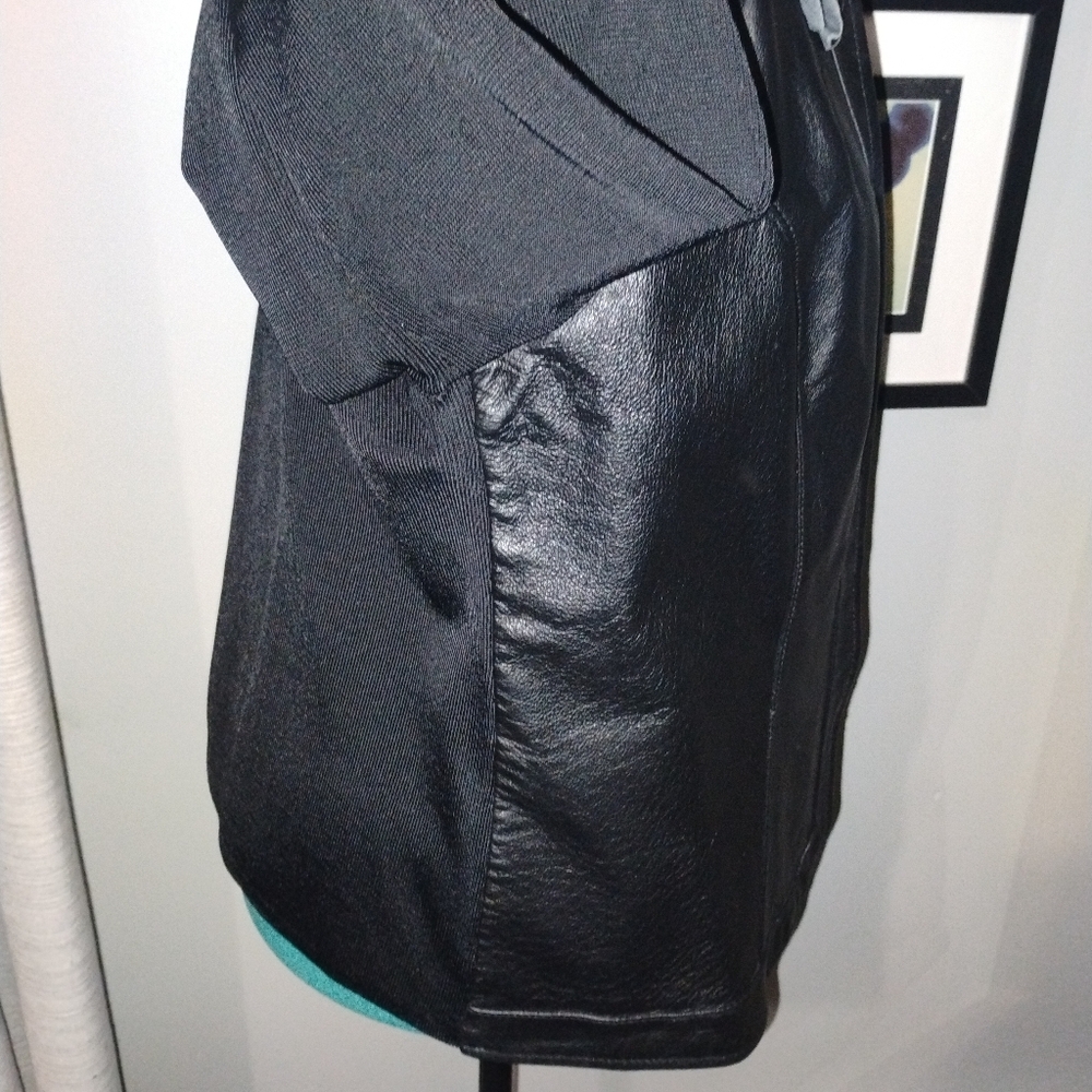 Peter Nygard Elegant Black Leather and Knit Jacket with Floral Design Sz L - Picture 7 of 13